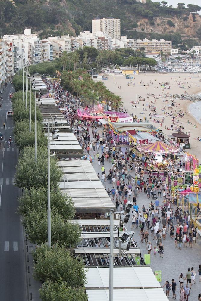 Pierre & Vacances Blanes Playa Luaran gambar